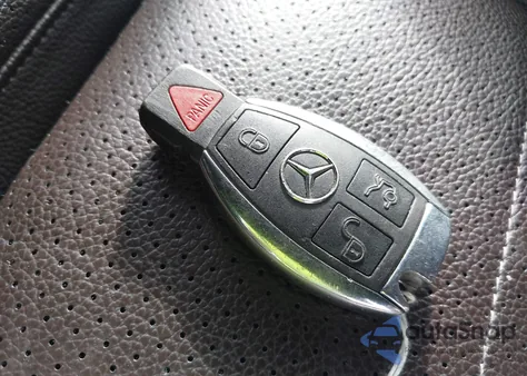 2016 Mercedes-Benz Glc 300 из США, поврежденный, VIN WDC0G4JB8GF084119